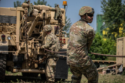 4 000 de militari nato participa la un exercitiu in romania mapn primele efective intra in tara pe 16 aprilie la nadlac 67ffb99c0da2c
