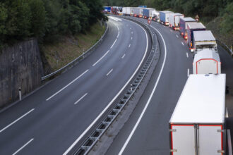 a fost semnat cel mai mare contract pentru un tronson de autostrada din romania de peste 66 miliarde de lei 67f79b8de1754