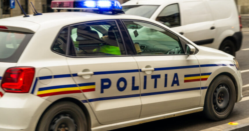 accident grav in bucuresti un tramvai a lovit cinci masini vatmanul a fugit de la locul faptei 67f66b74dd310