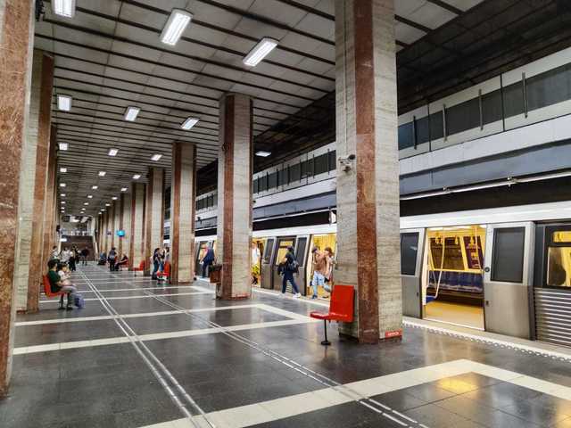 achizitia a 12 trenuri de metrou pentru magistrala gara de nord straulesti pe agenda sedintei de guvern valoarea contractului 200 de milioane de euro 6811ce01d3fac