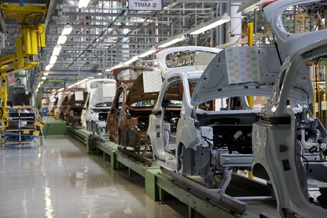 adrian sandu acarom explica cum va fi afectata industria auto din romania de tarifele impuse de sua 67ee42be300f9