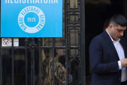 aep sesizeaza autoritatea datelor cu caracter personal dupa ce george simion a trimis prin posta mesaje electorale personalizate 680b859e36111