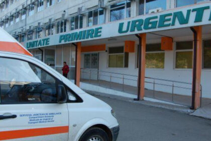 agresiune la spitalul judetean focsani o angajata a fost lovita de un pacient politia a intervenit si intr un alt incident violent 680f571db10be