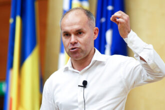 alegeri prezidentiale 2025 cine este daniel funeriu fostul ministru al educatiei care a introdus camerele video la bac 67ec6b4b44984