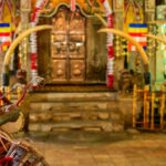 alerta la templul dintelui din sri lanka o fotografie interzisa cu o relicva sacra a lui buddha a devenit virala pe retelele sociale 68056d2b563f8