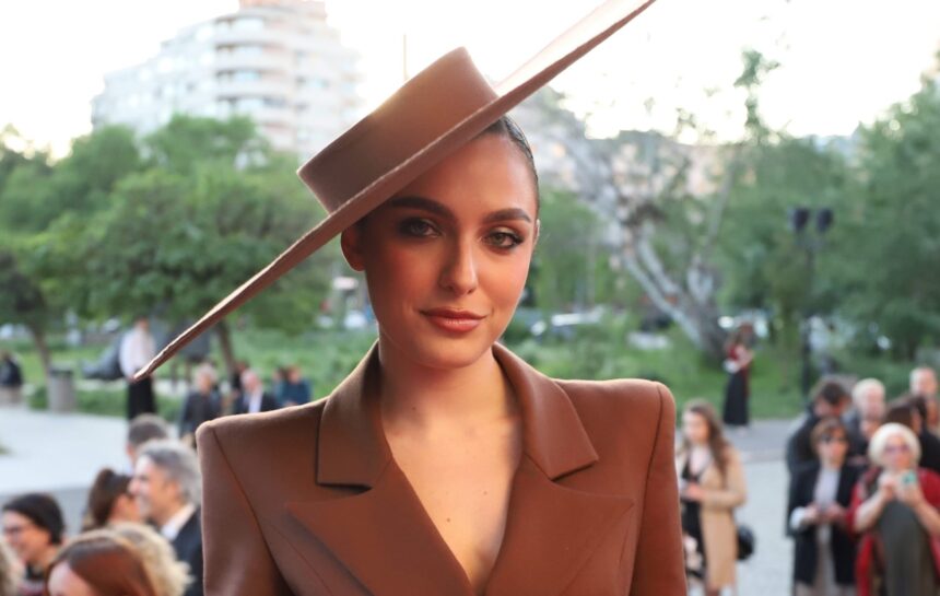 alexia eram a facut spectacol pe covorul rosu la gala premiilor gopo 2025 fiica andreei esca atras toate privirile cu tinuta ei 6811cefc481a9