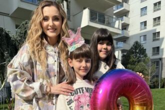 alina sorescu e ingrijorata pentru fetitele ei care au petrecut pastele la alexandru ciucu m au sunat speriate spunandu mi ca tatal lor le cearta 68088621b93bc