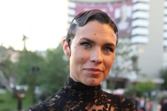 ana ularu cu lenjeria intima la vedere la gala premiilor gopo 2025 actrita a purtat o tinuta indrazneata 6811f5a126faf