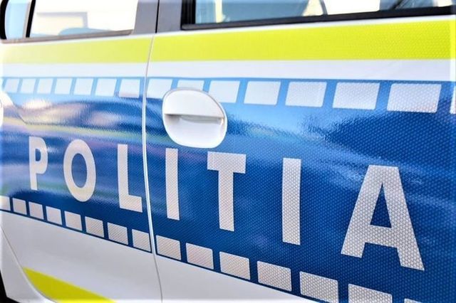 angajati ai regiei de transport public brasov vizati intr un dosar de furt zeci de perchezitii au loc la sediul ratbv si la domiciliile unora dinte salariatii suspectati 6811d82163ffa
