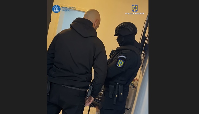 arestat la constanta pentru trafic de droguri si proxenetism mascatii l au vizitat la domiciliu si i au confiscat obiectul muncii 67ed4345ba4e8