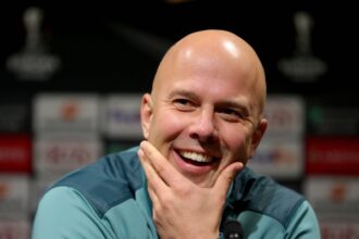 arne slot a dezvaluit cine i a convins pe van dijk si salah sa semneze noile contracte merita toate laudele 6803499b804f8