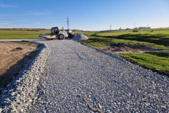 asfalt dobrogea va incasa peste 26 milioane de lei pentru pietruirea drumurilor din hagieni 67f0b0c29be83