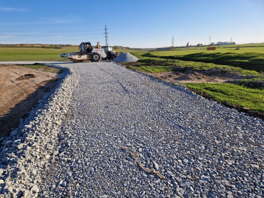 asfalt dobrogea va incasa peste 26 milioane de lei pentru pietruirea drumurilor din hagieni 67f0b0c29be83
