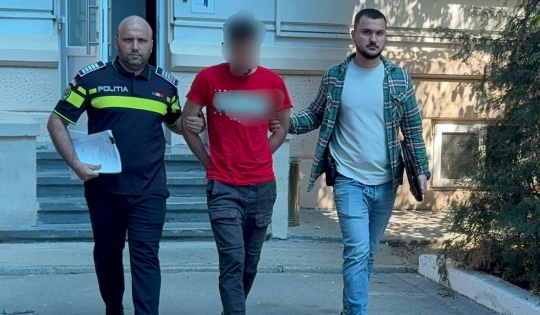 barbat urmarit de politisti in trafic la navodari 6807b31aac889