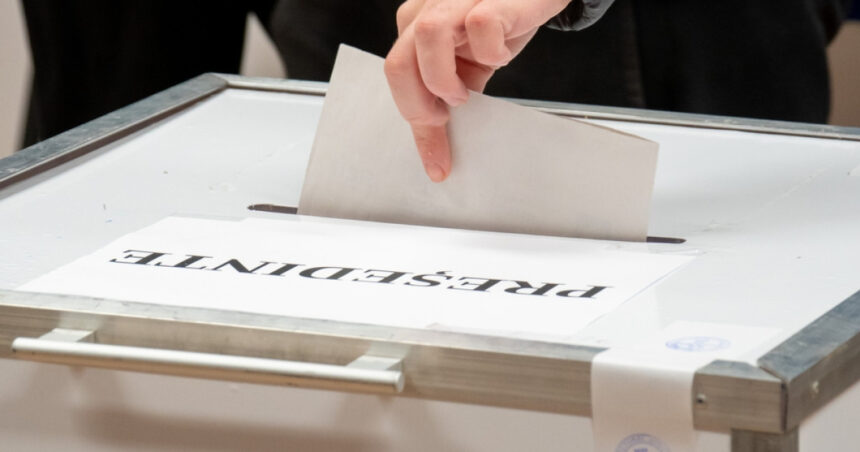 bec a cerut eliminarea a 609 materiale publicitare politice cu continut ilegal 149 erau postate de persoane fizice 67ff2d6981529