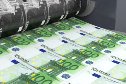 bnr datoria externa a romaniei a crescut la peste 208 miliarde de euro 67f962cf3fda5