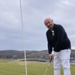 catalin scarlatescu a fost muscat de o insecta si s a infectat juratul de la masterchef nevoit sa mearga cu un cadru e ciudat 67fcfc446319d