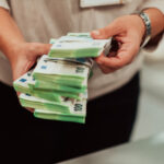 cel mai bine platit bancher din europa continentala a castigat 156 milioane de euro anul trecut 67ec46754e440