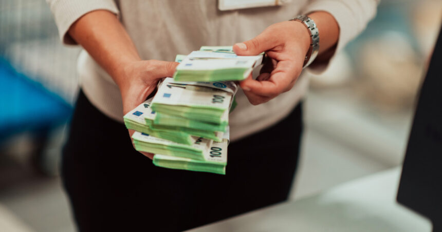 cel mai bine platit bancher din europa continentala a castigat 156 milioane de euro anul trecut 67ec46754e440