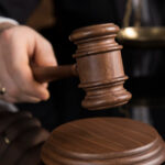 celebru peste noapte dupa ce a adus turul 2 inapoi cv ul judecatorului care a adoptat decizia fara precedent document 680b738756d51
