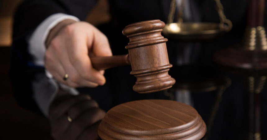 celebru peste noapte dupa ce a adus turul 2 inapoi cv ul judecatorului care a adoptat decizia fara precedent document 680b738756d51