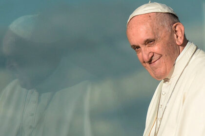 cine ar putea fi succesorul papei francisc si ce se intampla in adunarea secreta prin care vaticanul isi alege noul papa 68060447e2a9a