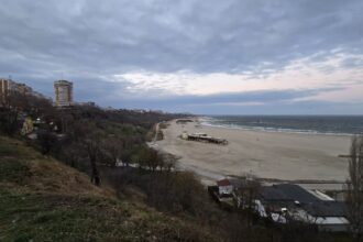 cjsu constanta a aprobat masuri pentru stoparea eroziunii malurilor din zona teatrului elpis si a bisericii armenesti 68122b355e434