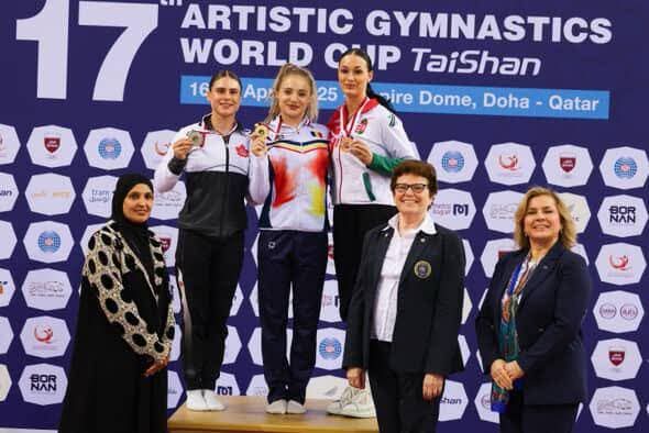 constanteanca sabrina voinea a cucerit aurul la sol la cupa mondiala de la doha 6806bd5c1f639