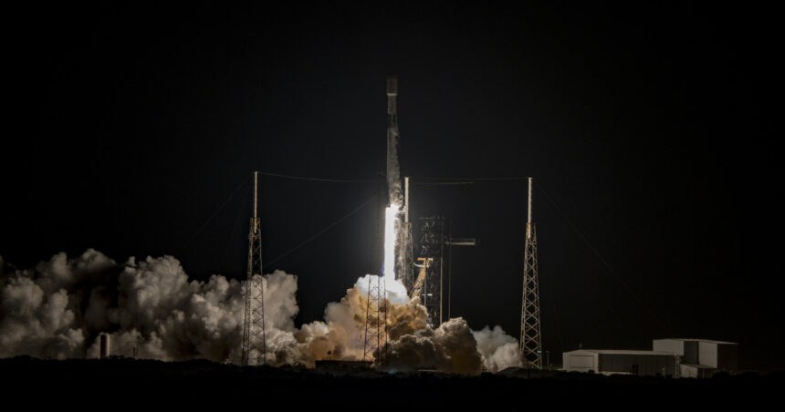 constelatia starlink se dezvolta cu inca 23 de sateliti transportati pe orbita de spacex cu racheta falcon 9 680fbc8e6feeb