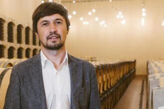 crama domeniile davidescu aducerea in echipa a unor oenologi cu experienta formati in california si noua zeelanda s a dovedit castigatoare 67ff70e8889ef