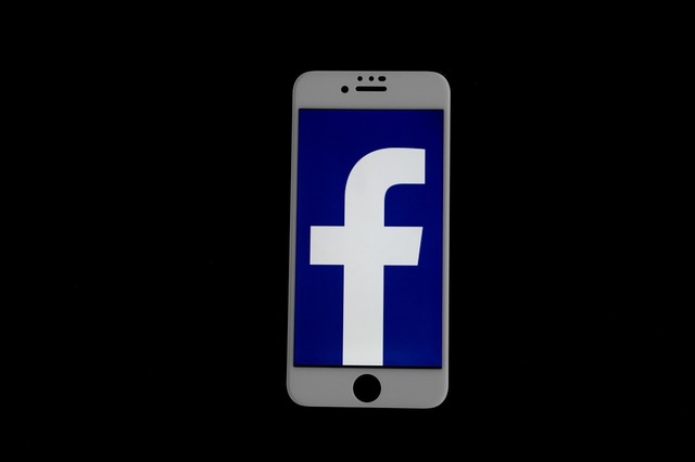 cum blochezi si deblochezi rapid contactele nedorite in messenger 67fb875f00eb0