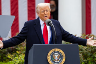 de ce nu apare rusia pe lista tarilor vizate de tarifele lui donald trump explicatii de la casa alba 67ee32d42b53c