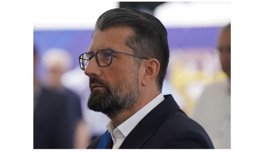 decebal fagadau asteptat astazi la tribunal primaria constanta l a dat in judecata acum 3 ani pentru aproape 5 000 de euro 680ef6837b3f4