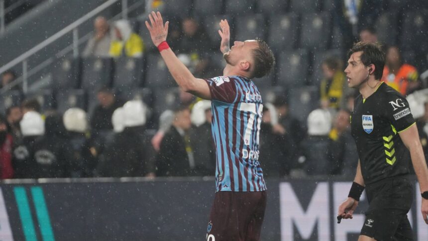 dennis dragus s a accidentat din nou cat timp va lipsi 67fc0de1446e7