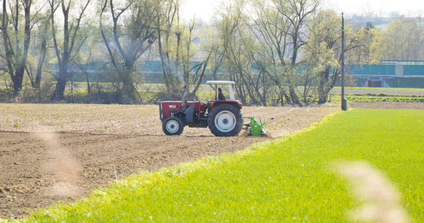 din ghidul programului rabla pentru tractoare lipsesc categoriile cele mai utilizate de micii fermieri se cere schimbarea ordinului 680a614f3d9de