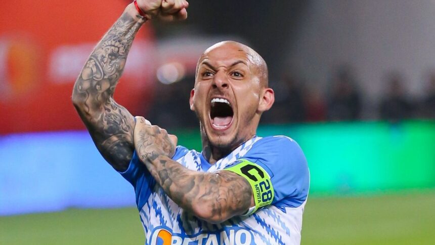 dinamo universitatea craiova live text de la 2100 oltenii alearga dupa trenul care duce catre titlul de campioana 6806180d6a507