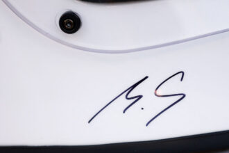 e fantastic ca michael a putut face asta schumacher ar fi semnat o casca de formula 1 cu initialele sale 6800a4714e55c