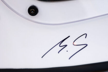 e fantastic ca michael a putut face asta schumacher ar fi semnat o casca de formula 1 cu initialele sale 6800a4714e55c