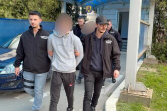 ei sunt tinerii arestati in dosarul jafului din constanta iata ce marca de pistol au folosit 67f8450f572cf