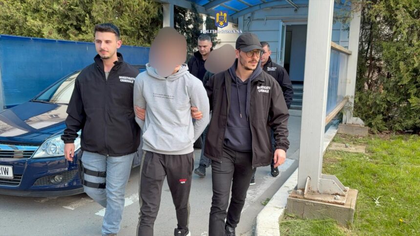 ei sunt tinerii arestati in dosarul jafului din constanta iata ce marca de pistol au folosit 67f8450f572cf