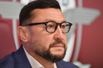exclusiv viorel moldovan profund marcat de moartea lui aaron boupendza speram sa nu fie adevarat 67ffd86c154f8