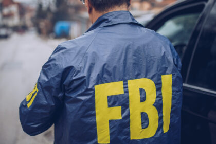 fbi a retinut o judecatoare pe care o acuza ca a ajutat un imigrant ilegal sa evite arestarea 680bbb3c9c88d