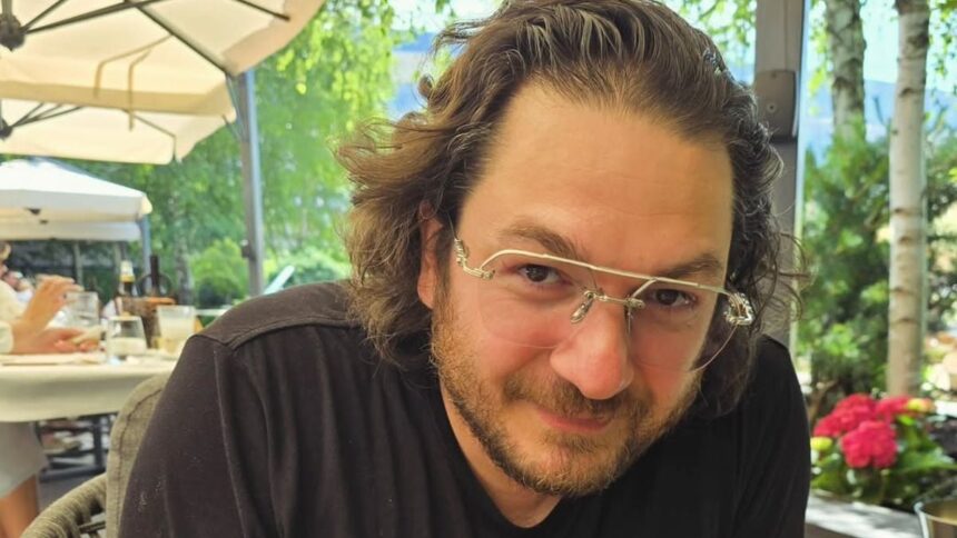 florin dumitrescu a vrut sa plece definitiv din romania inainte sa semneze cu pro tv motivul pentru care s a razgandit 67f9056a3a27b