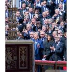 foto administratia prezidentiala a publicat imagini dupa inmormantarea papei francisc ilie bolojan in spatele lui donald trump 680d2cc66a2ec