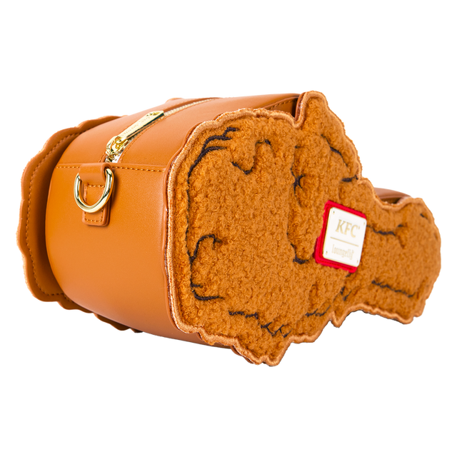 foto colectie inedita de accesorii fashion kfc realizata de loungefly 680ba322a0426