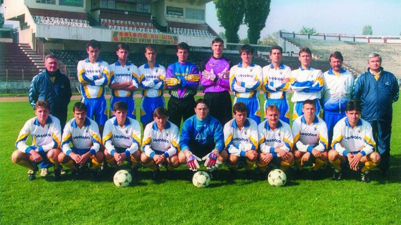 foto primii frati gemeni straini din fotbalul romanesc implinesc astazi 60 de ani au jucat impreuna la 12 echipe 67fa5792bb82d