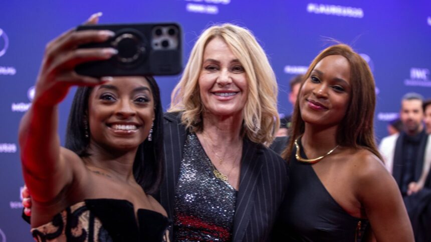 foto si video nadia comaneci a stralucit la gala laureus 680894267f64e