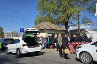 foto video aglomeratie mare astazi de pastele blajinilor pe principalele artere rutiere din constanta ce duc catre cimitirele orasului 680de4d8bc7fb