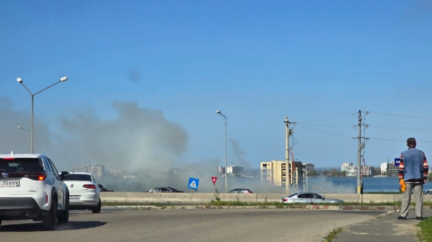 foto video alerta la iesire din constanta un transformator electric a luat foc intreaga zona a ramas fara curent 6808ee88cd44f