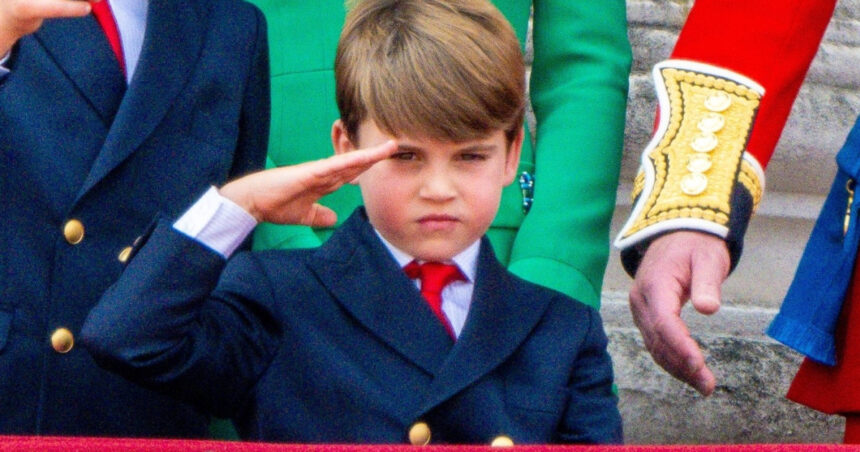 fotografie inedita cu printul louis publicata de william si kate momentul festiv sarbatorit de familia regala britanica 6809142f5e358